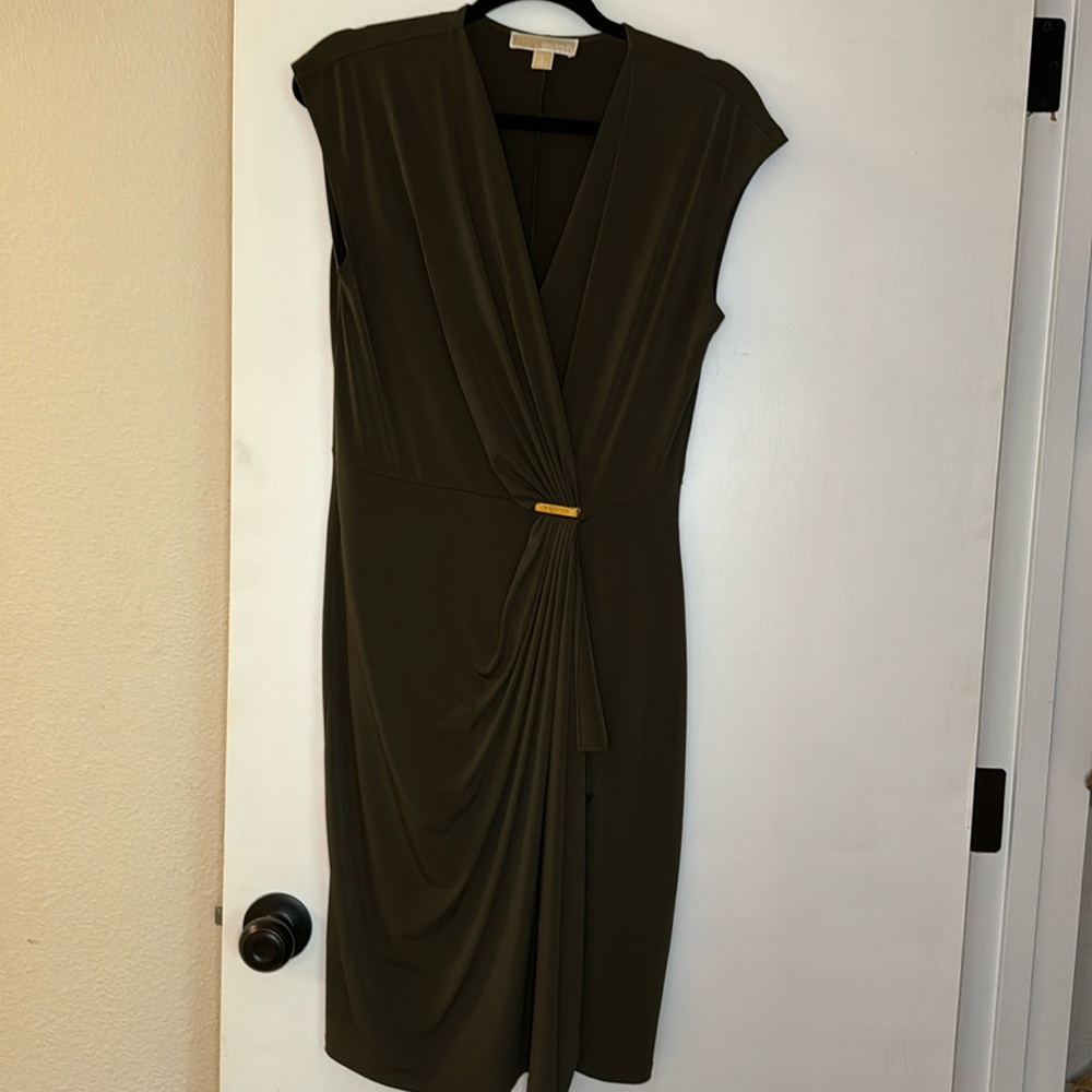 Michael Kors L olive green midi dress